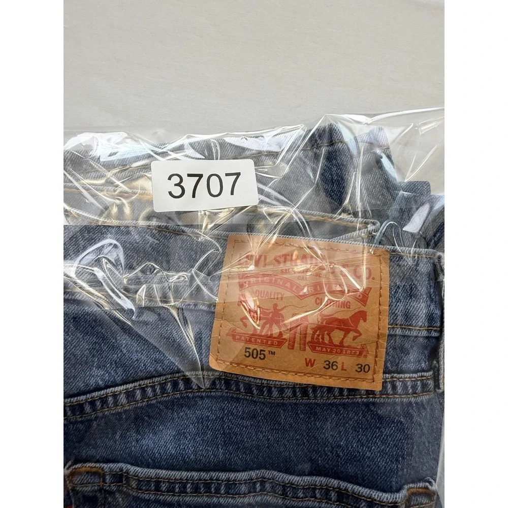 Levi's 505 Jeans Mens 36x30 Blue Medium Wash Regular Straight Denim Pants Casual